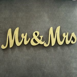Mr & Mrs gold sparkle self standing sign